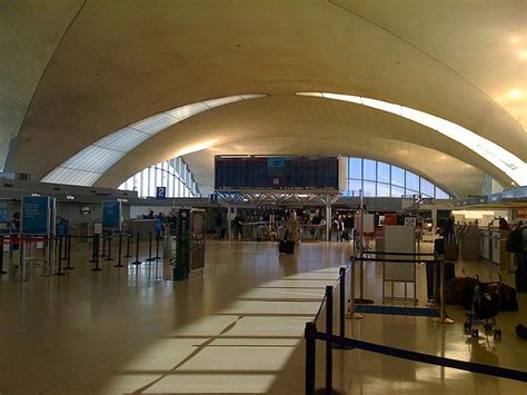 lyft st louis airport